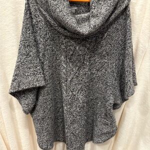 Like New XL Gray Cowl Neck Women's Sweater